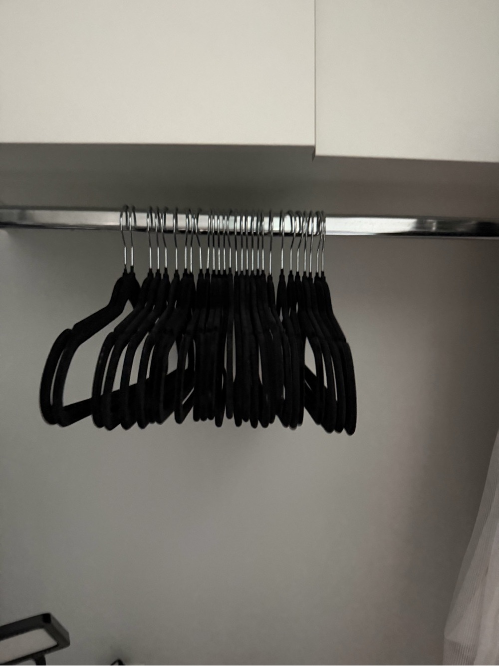 28 Premium Black Velvet Non-Slip Hangers with 360° Swivel Hook PRICED TO SELL